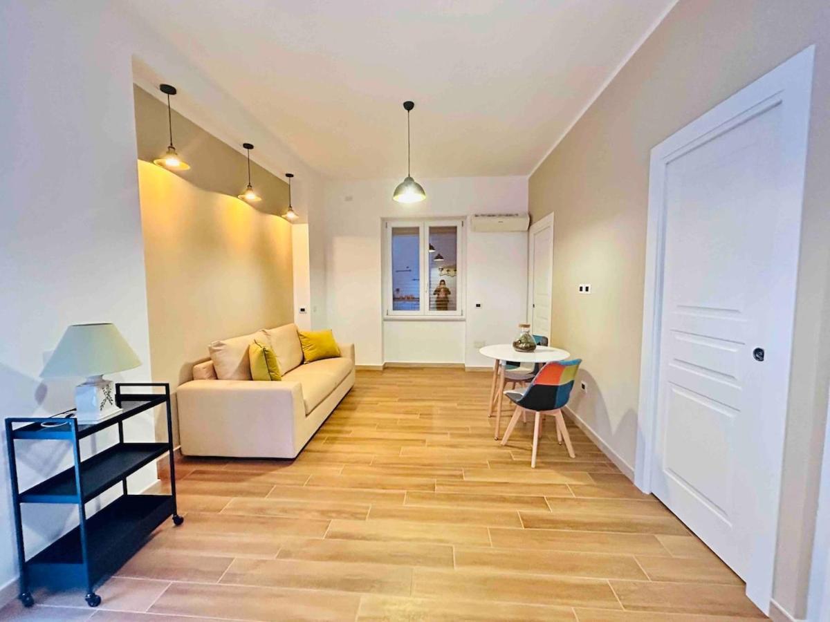 Boutique In Apartment