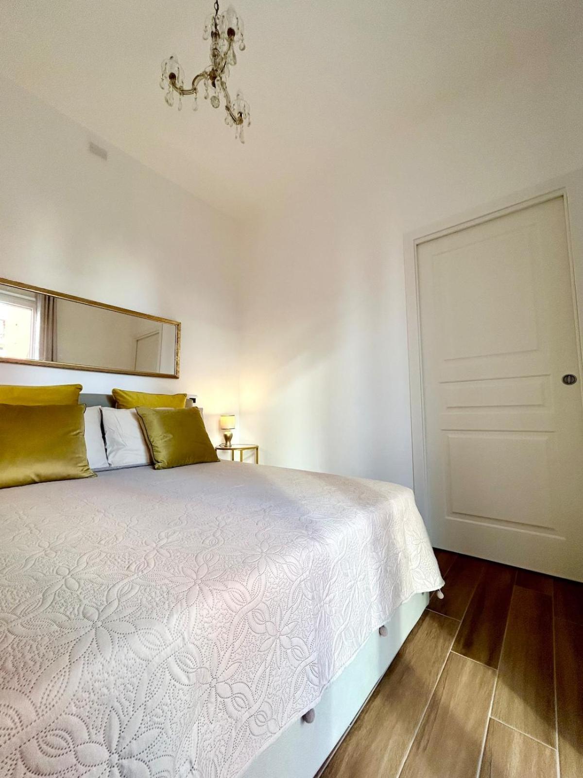 Apartment Boutique In *